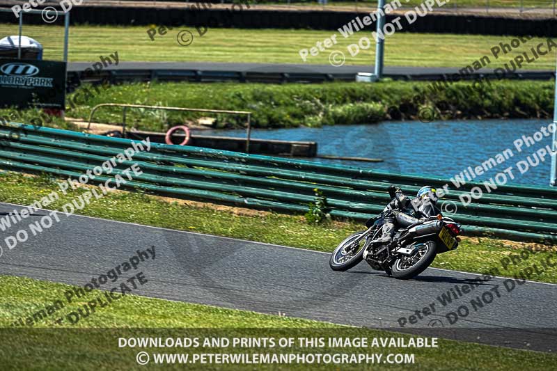enduro digital images;event digital images;eventdigitalimages;mallory park;mallory park photographs;mallory park trackday;mallory park trackday photographs;no limits trackdays;peter wileman photography;racing digital images;trackday digital images;trackday photos